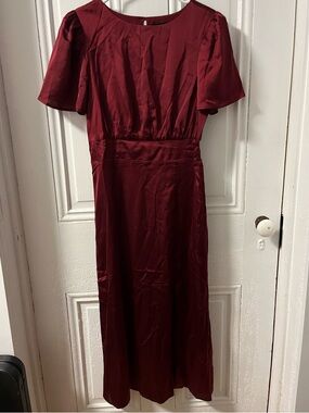 NWT Women's Burgundy Midi Dress